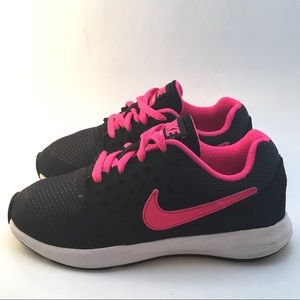 Nike Size 11C Downshifter 7 Pink/Black Running